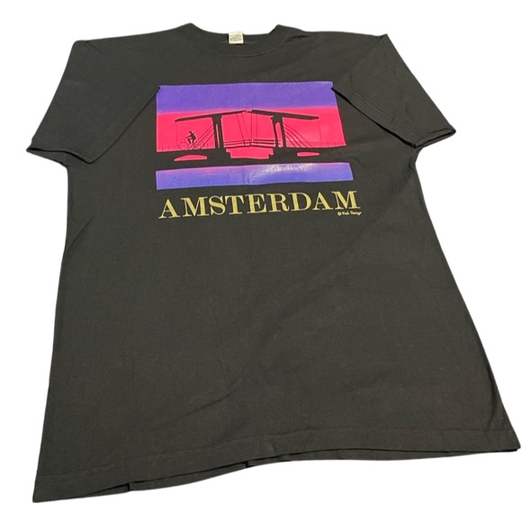 Amsterdam Tee - Random Short Sleeve - Picture 1 of 2